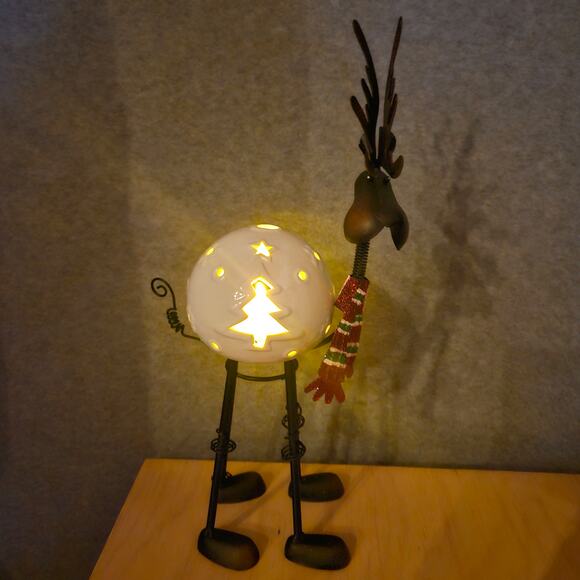 Pier 1 Imports Bobblehead Christmas Reindeer Moose Tea Candle Light Holder - Picture 2 of 8